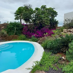 https://private-villa-with-pool-in-lajares.in-canary-islands.com